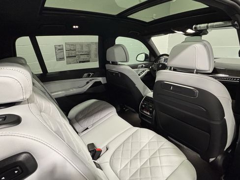 New 2027 BMW X7 xDrive40i w/ Executive Package AWD/4WD image 28
