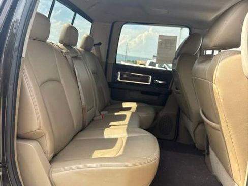 Used 2010 Dodge Ram 2500 Truck Laramie w/ Cold Weather Pkg AWD/4WD image 16