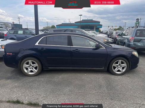 Used 2010 Chevrolet Malibu LT w/ Power Convenience Package FWD image 5