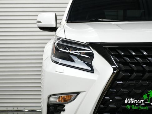 Used 2023 Lexus GX 460 w/ Black Line Special Edition AWD/4WD image 19