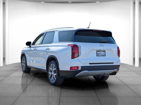Used 2020 Hyundai Palisade SEL w/ Premium Package FWD image 4