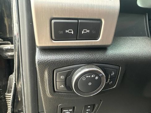 Used 2018 Ford F150 Platinum w/ Max Trailer Tow Package AWD/4WD image 12