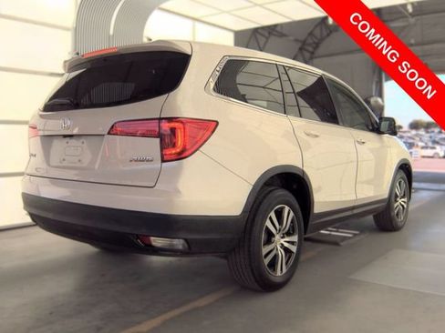 Used 2017 Honda Pilot EX-L image 2