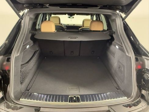 New 2026 Porsche Cayenne image 17