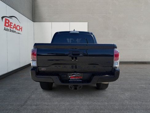 Used 2023 Toyota Tacoma TRD Off-Road w/ TRD Premium Off Road Package AWD/4WD image 15