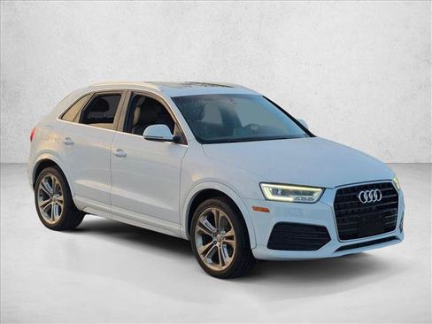 Used 2018 Audi Q3 2.0T Premium Plus w/ Premium Plus Package FWD image 3