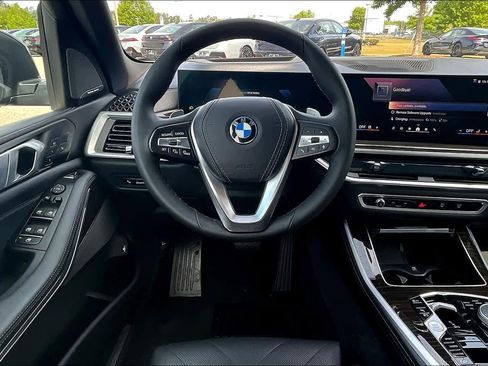 Used 2024 BMW X5 xDrive50e AWD/4WD image 5