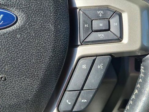 Used 2020 Ford F150 Lariat AWD/4WD image 10