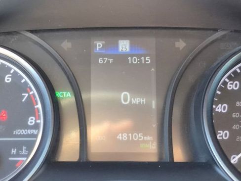 Used 2022 Toyota Camry SE w/ Convenience Package image 11