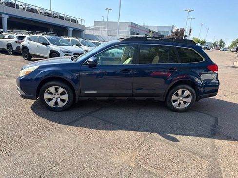Used 2011 Subaru Outback 2.5i Premium AWD/4WD image 2