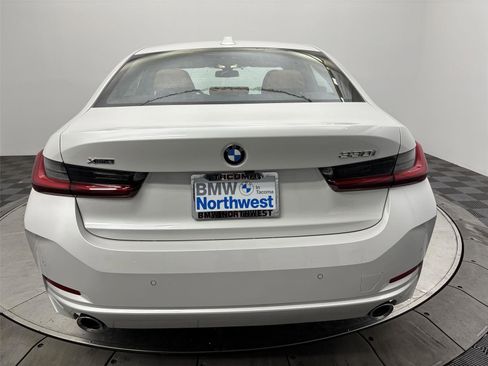 New 2026 BMW 330i xDrive Sedan w/ Convenience Package image 15
