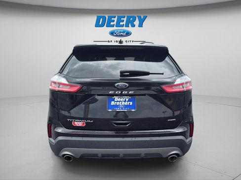 Certified 2024 Ford Edge Titanium AWD/4WD image 12