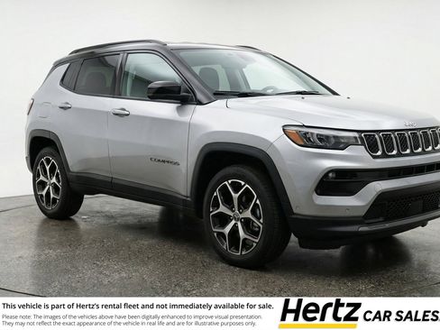 Used 2025 Jeep Compass Limited image 1