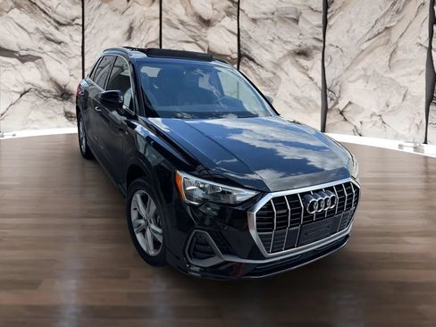 Used 2021 Audi Q3 2.0T Premium w/ Convenience Package AWD/4WD image 26