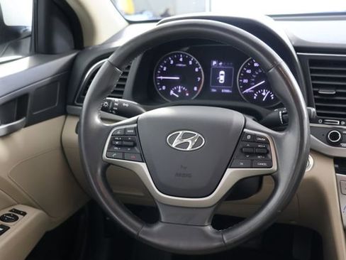 Used 2017 Hyundai Elantra SE w/ SE A/T Tech Package 03 FWD image 10