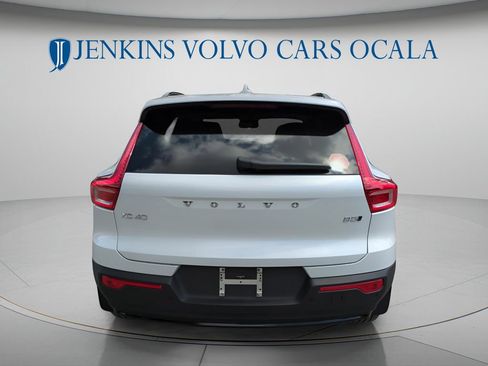 New 2026 Volvo XC40 B5 Plus w/ Protection Package Premier AWD/4WD image 4