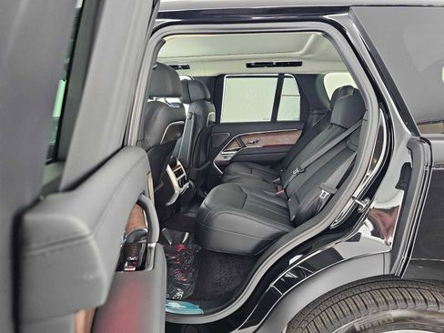 New 2025 Land Rover Range Rover Autobiography image 16