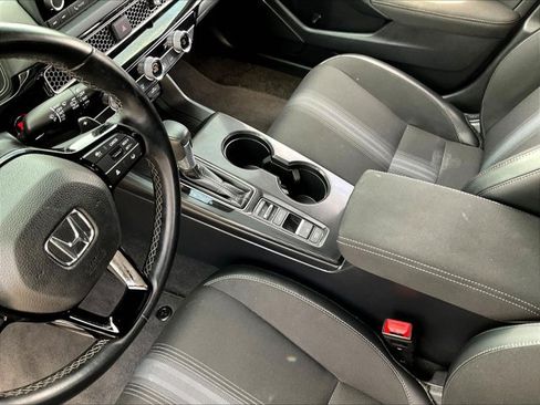 Used 2024 Honda Civic Sport image 14