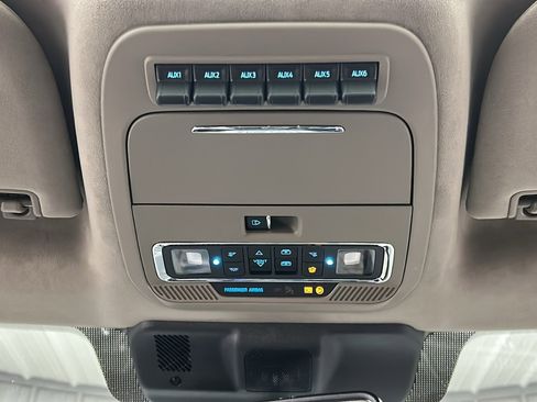 Used 2026 Ford F450 Platinum w/ Platinum Plus Package image 42