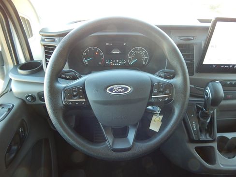 Used 2022 Ford Transit 350 XLT RWD image 20