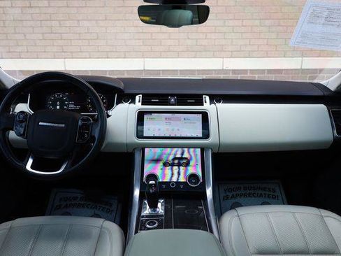 Used 2018 Land Rover Range Rover Sport HSE image 33