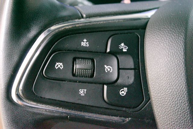 Used 2024 Buick Envista Sport Touring w/ Convenience II Package FWD image 16