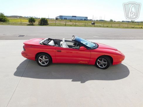 Used 1997 Pontiac Firebird Formula image 14