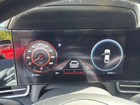 Used 2023 Hyundai Elantra SEL w/ Convenience Package FWD image 8