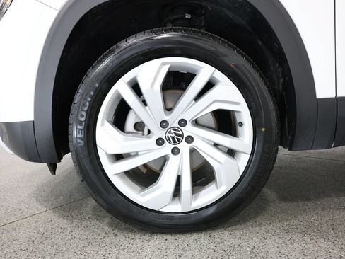 Certified 2023 Volkswagen Atlas SE AWD/4WD image 5