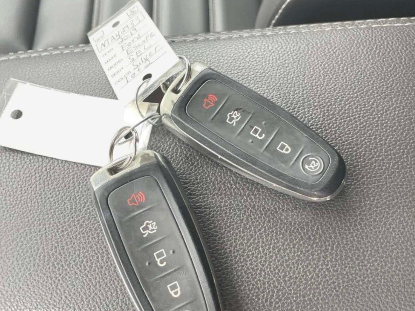 Used 2019 Ford Escape SEL AWD/4WD image 4