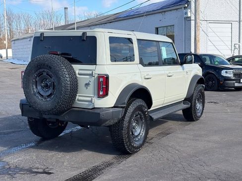 New 2025 Ford Bronco Outer Banks w/ Sasquatch Package image 3