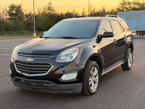 Used 2017 Chevrolet Equinox LT w/ Convenience Package image 1