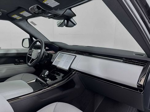 New 2026 Land Rover Range Rover Sport SE AWD/4WD image 29