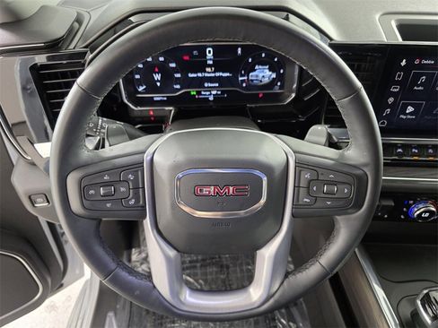 Used 2023 GMC Sierra 1500 SLT w/ SLT Premium Package image 17