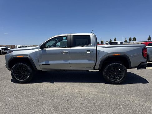 New 2026 GMC Canyon Elevation w/ LPO, Black Badging Package RWD image 5