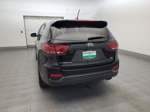 Used 2019 Kia Sorento L FWD image 6