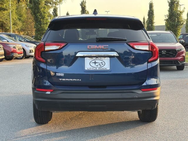 Used 2022 GMC Terrain SLE FWD image 4