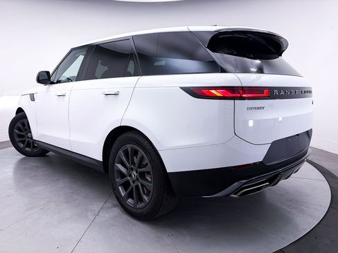 Used 2023 Land Rover Range Rover Sport SE AWD/4WD image 2
