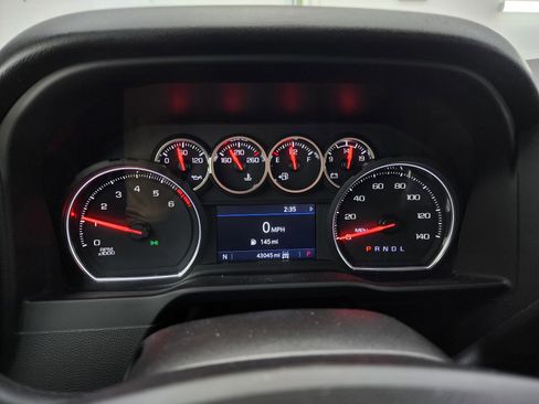 Used 2023 Chevrolet Silverado 2500 LT w/ Convenience Package image 10