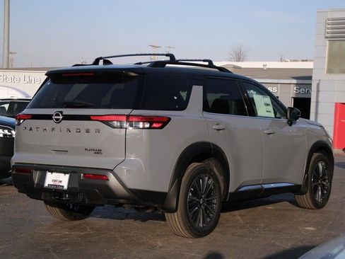 New 2026 Nissan Pathfinder Platinum image 9