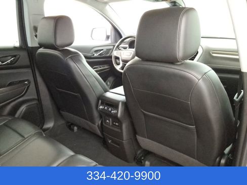 Used 2023 GMC Acadia SLT image 24