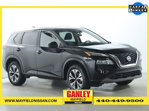 Used 2023 Nissan Rogue SV image 1