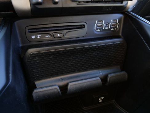 Used 2019 RAM 2500 Laramie w/ Black Appearance Package image 17