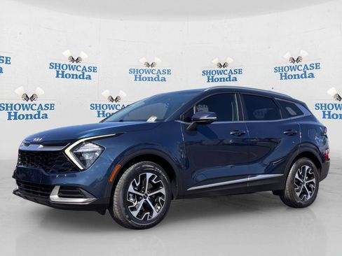 Used 2023 Kia Sportage EX AWD/4WD image 2