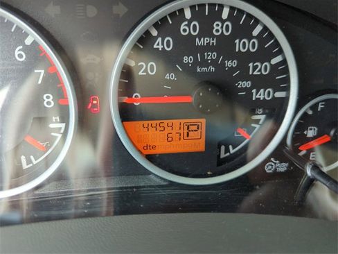 Certified 2019 Nissan Frontier SL image 45