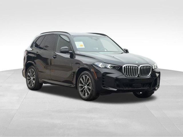 Certified 2024 BMW X5 xDrive40i w/ M Sport Package AWD/4WD image 11
