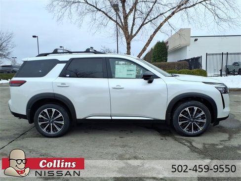 New 2026 Nissan Pathfinder Platinum w/ Cargo Package image 10