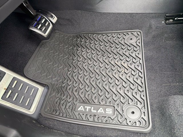 New 2027 Volkswagen Atlas SEL R-Line AWD/4WD image 11