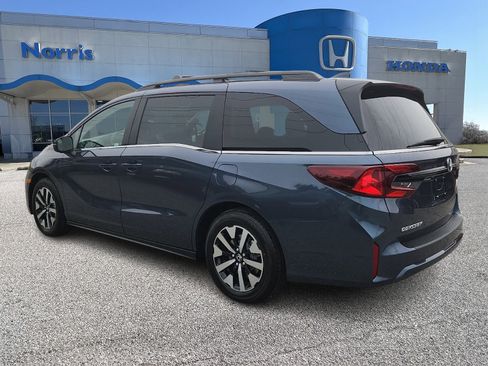 New 2026 Honda Odyssey EX-L image 3