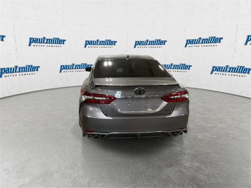 Used 2023 Toyota Camry XSE image 9